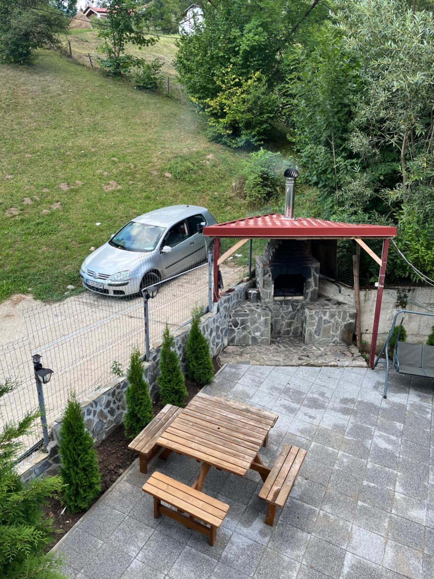 Vila Cri Cri بوستين المظهر الخارجي الصورة